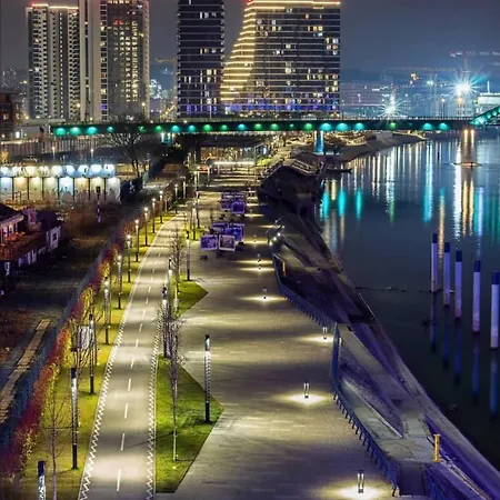 Waterfront Luxury Pool & Gym شقة بلغراد